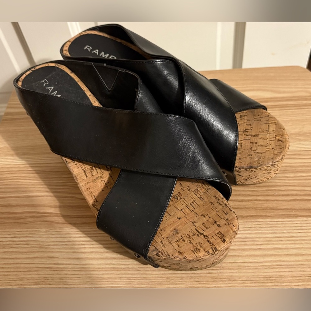 Rampage Women's Black Wedge Sandals Sz 8.5